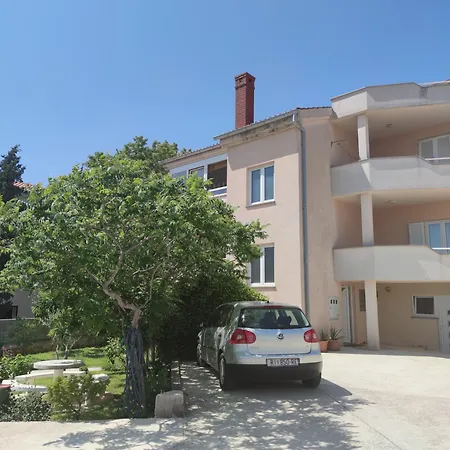 Apartment Dijana Krk Town